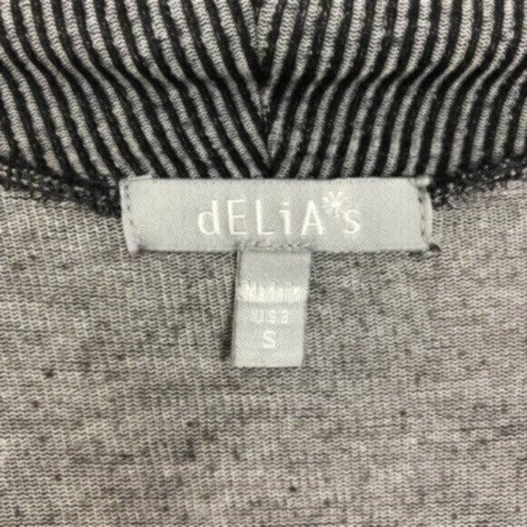 dELiA*s | Sweater Grey 3/4 Sleeves Stripe Open Front Shrug Size Small - Picture 5 of 5